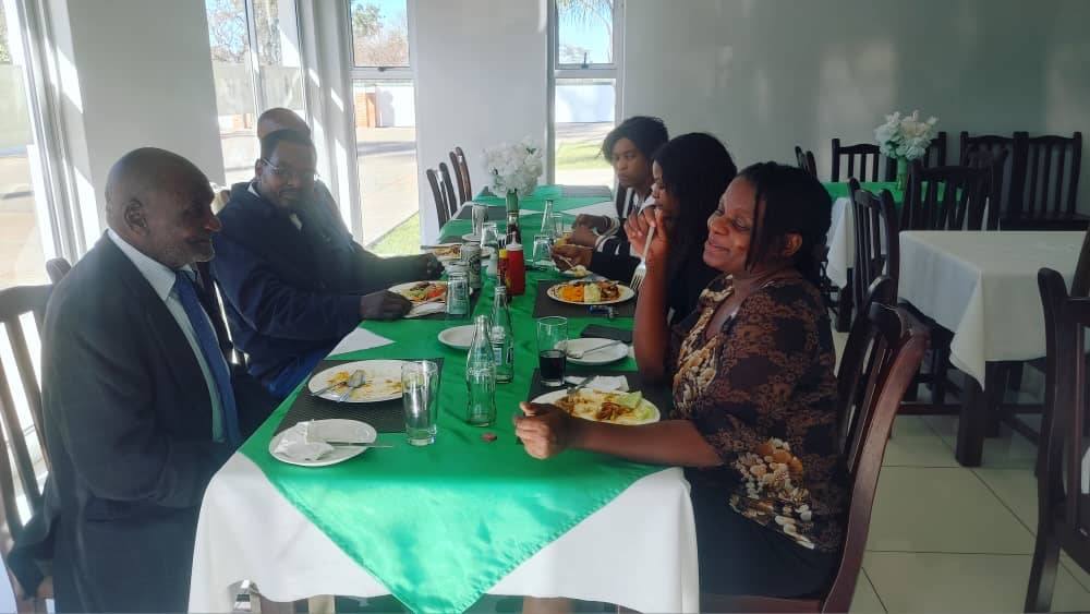 Lunch served in the Munda Hotel dining room